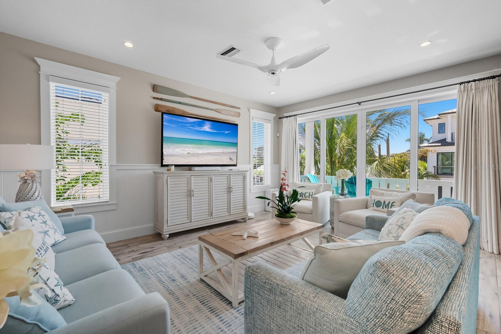 CORTEZ BEACH PB1/203 & - Residential