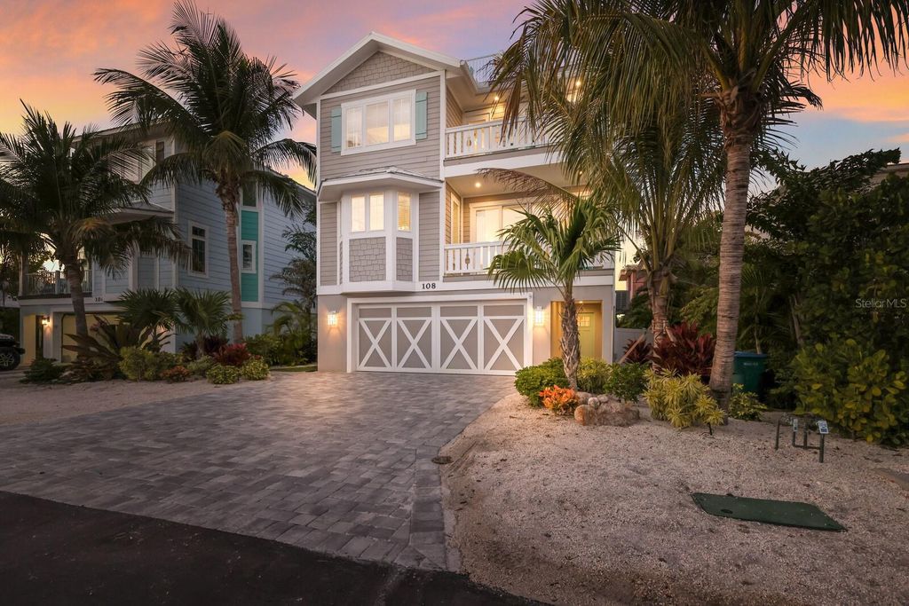 Photo of 108 7th Street S, Bradenton Beach, FL 34217 (MLS # A4673857)