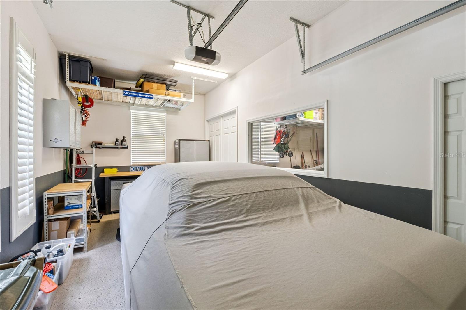 HEATHROW COUNTRY ESTATE HOMES - Residential