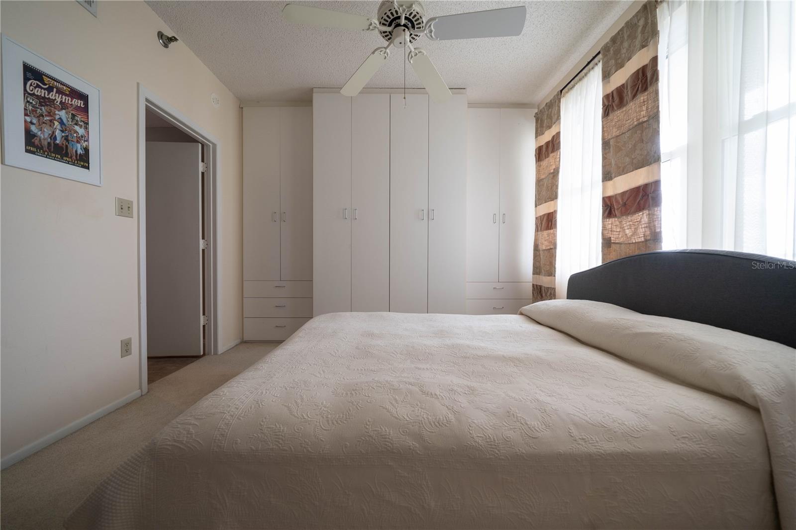 HARBOURSIDE CONDO - Residential