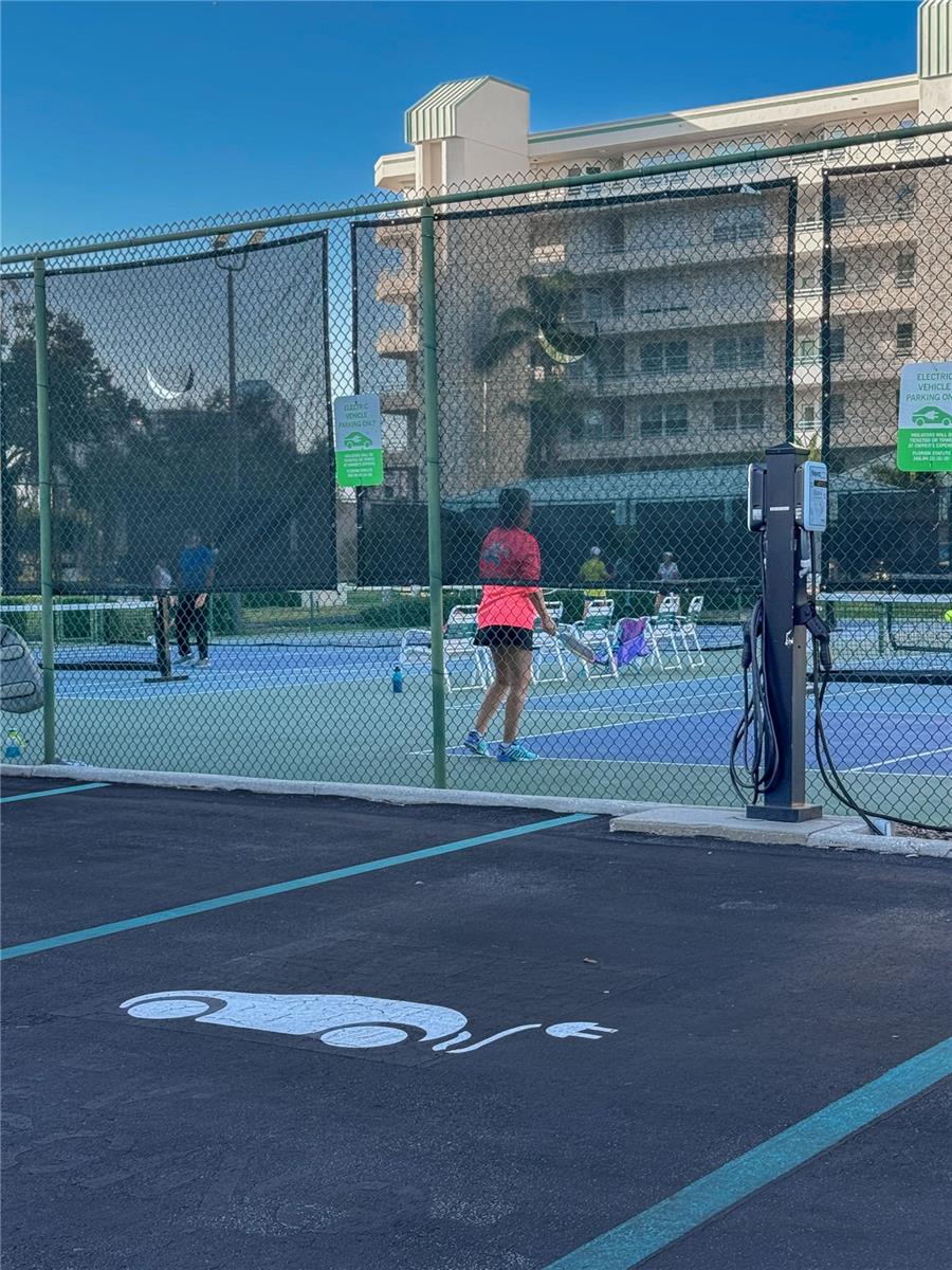 HARBOURSIDE CONDO - Residential