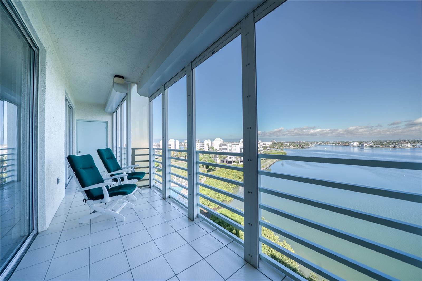 HARBOURSIDE CONDO - Residential