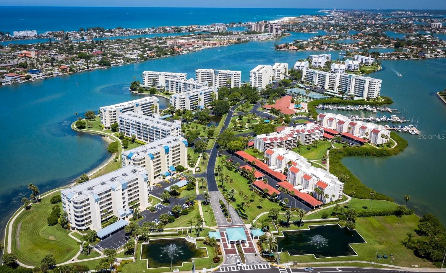 HARBOURSIDE CONDO - Residential