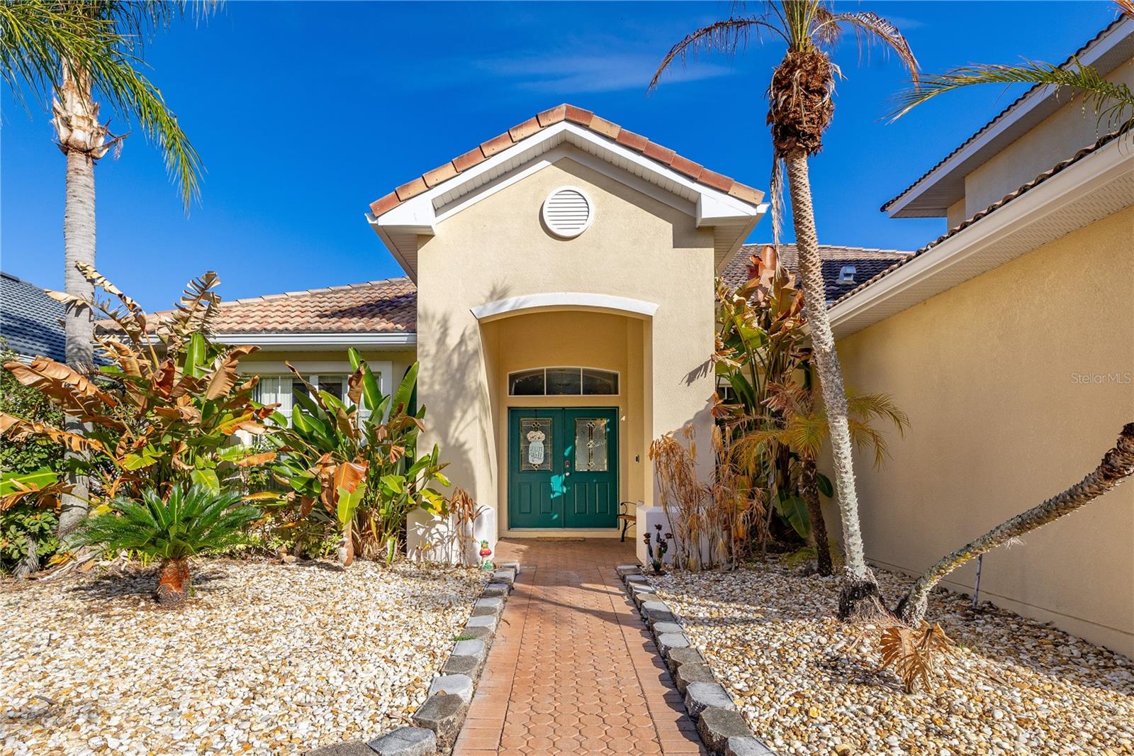 1831 WINDWARD OAKS COURT