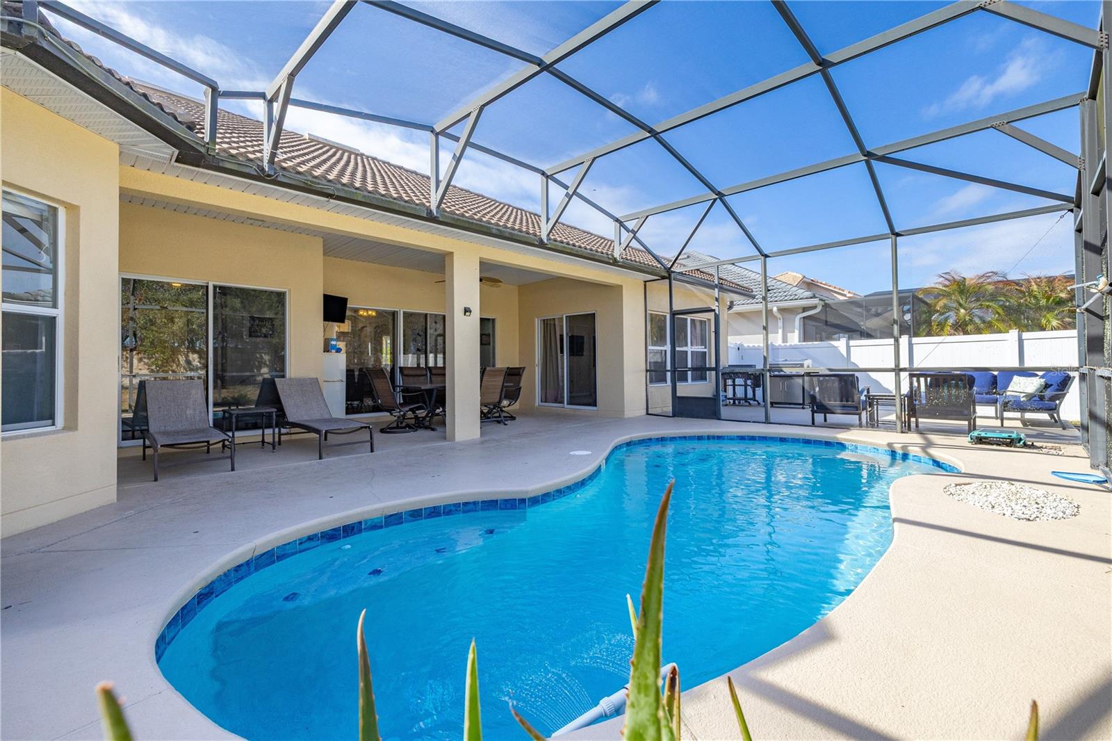 BELLALAGO - Residential