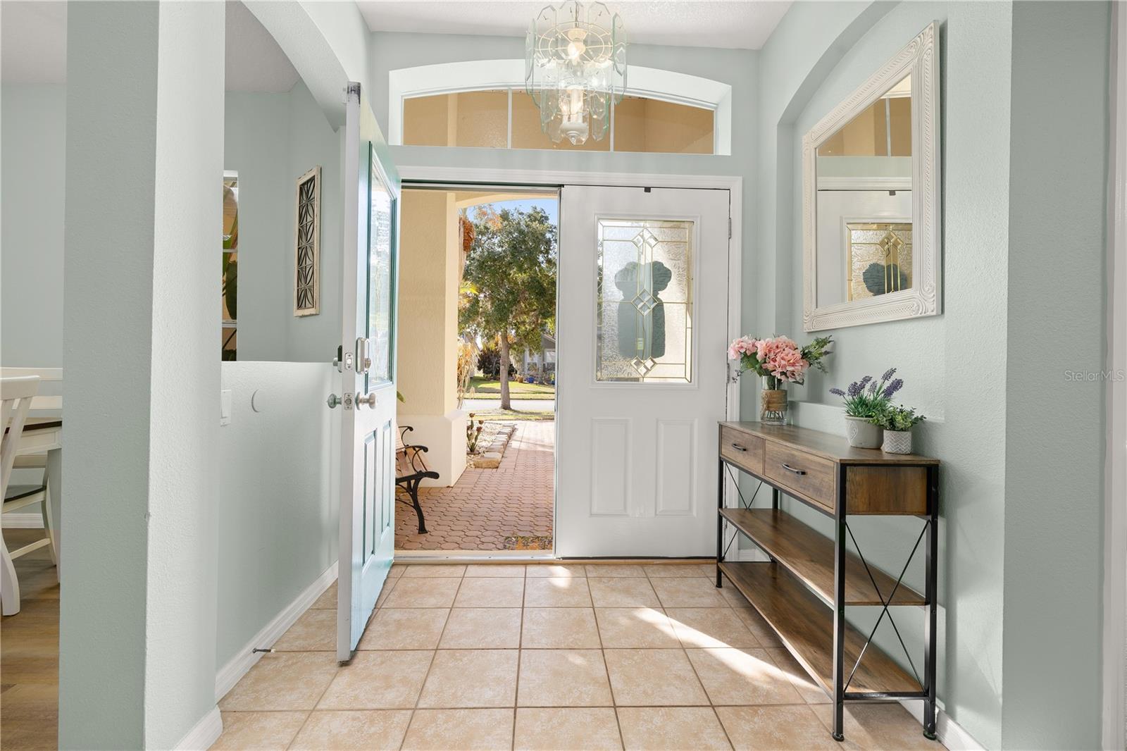 1831 WINDWARD OAKS COURT