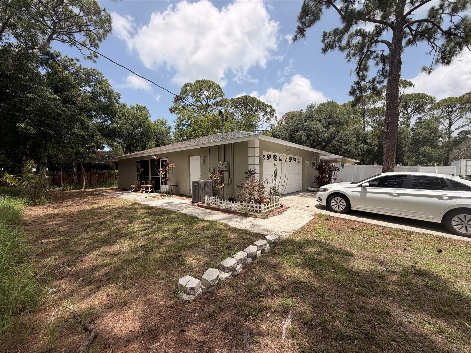 1213 BENEDICT COURT