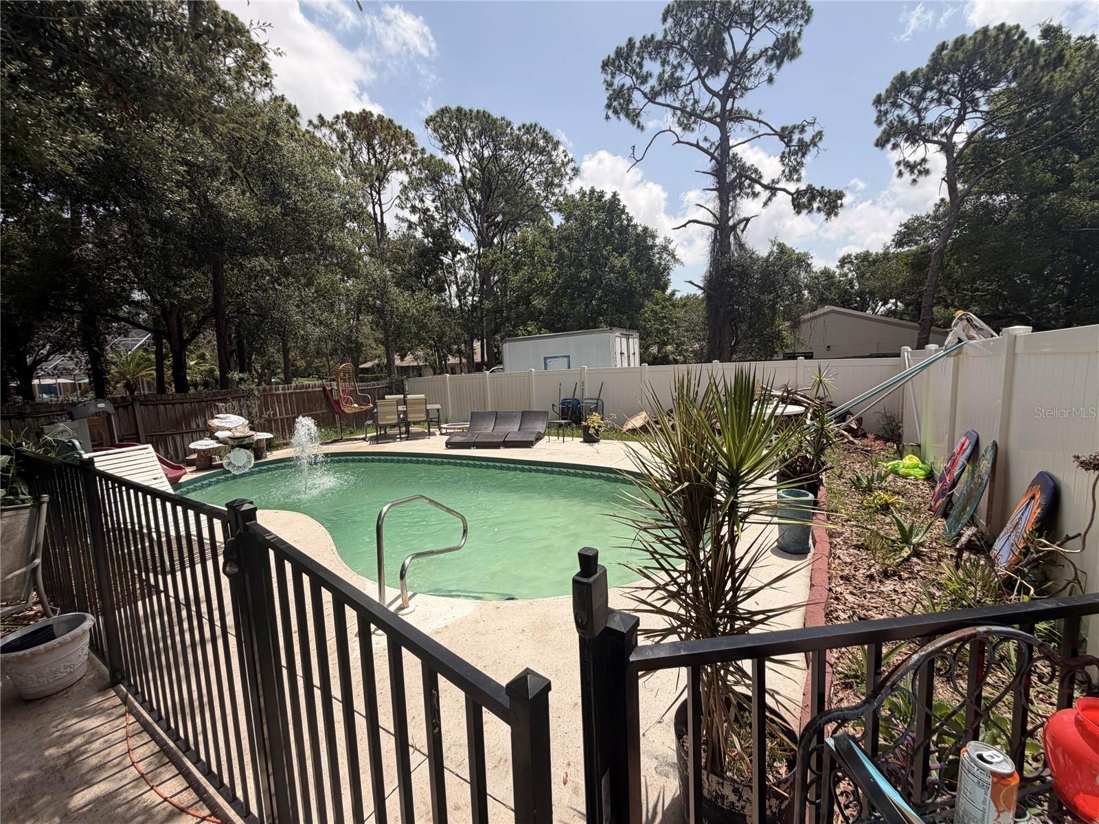 1213 BENEDICT COURT