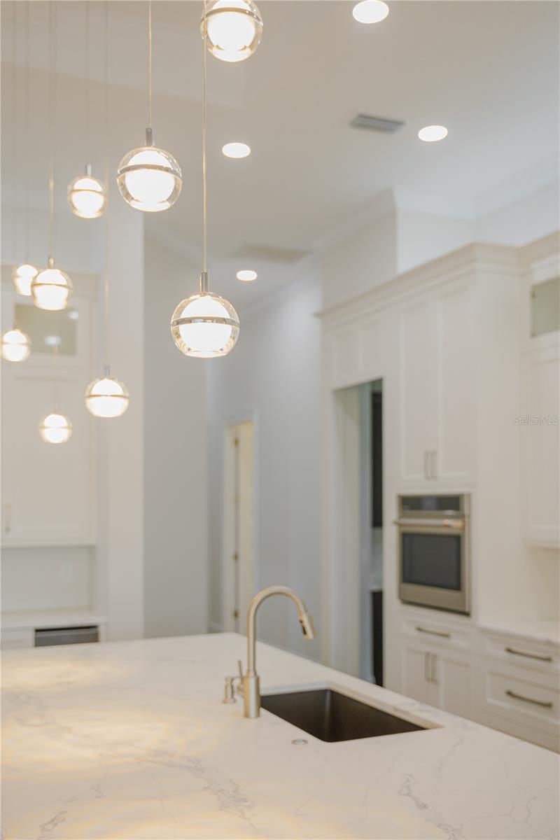 ISLAND ESTATES SUB - Residential