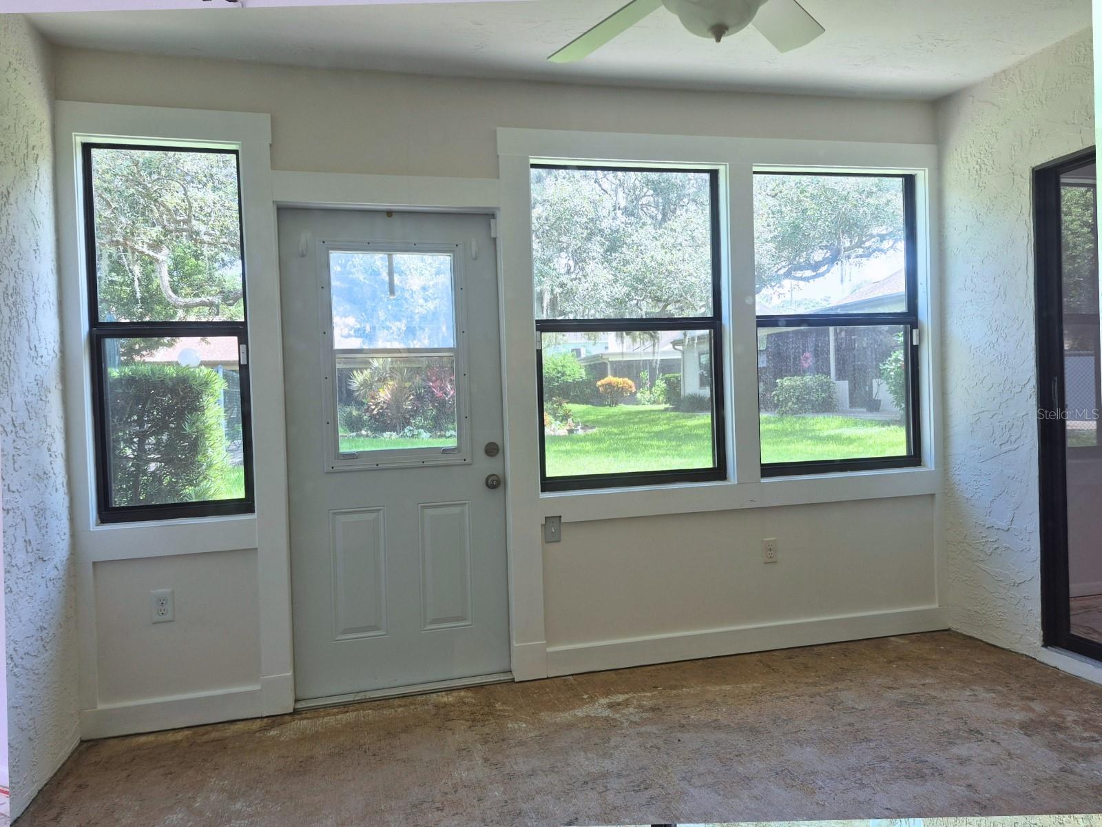GREEN DOLPHIN PARK VILLAS CONDO - Residential