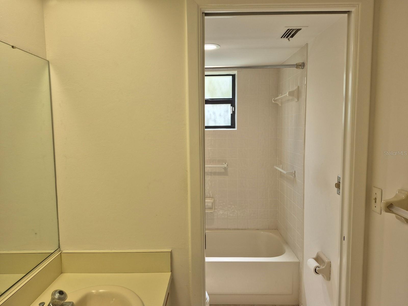 GREEN DOLPHIN PARK VILLAS CONDO - Residential