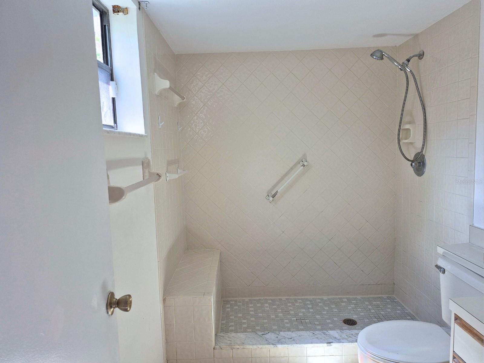 GREEN DOLPHIN PARK VILLAS CONDO - Residential
