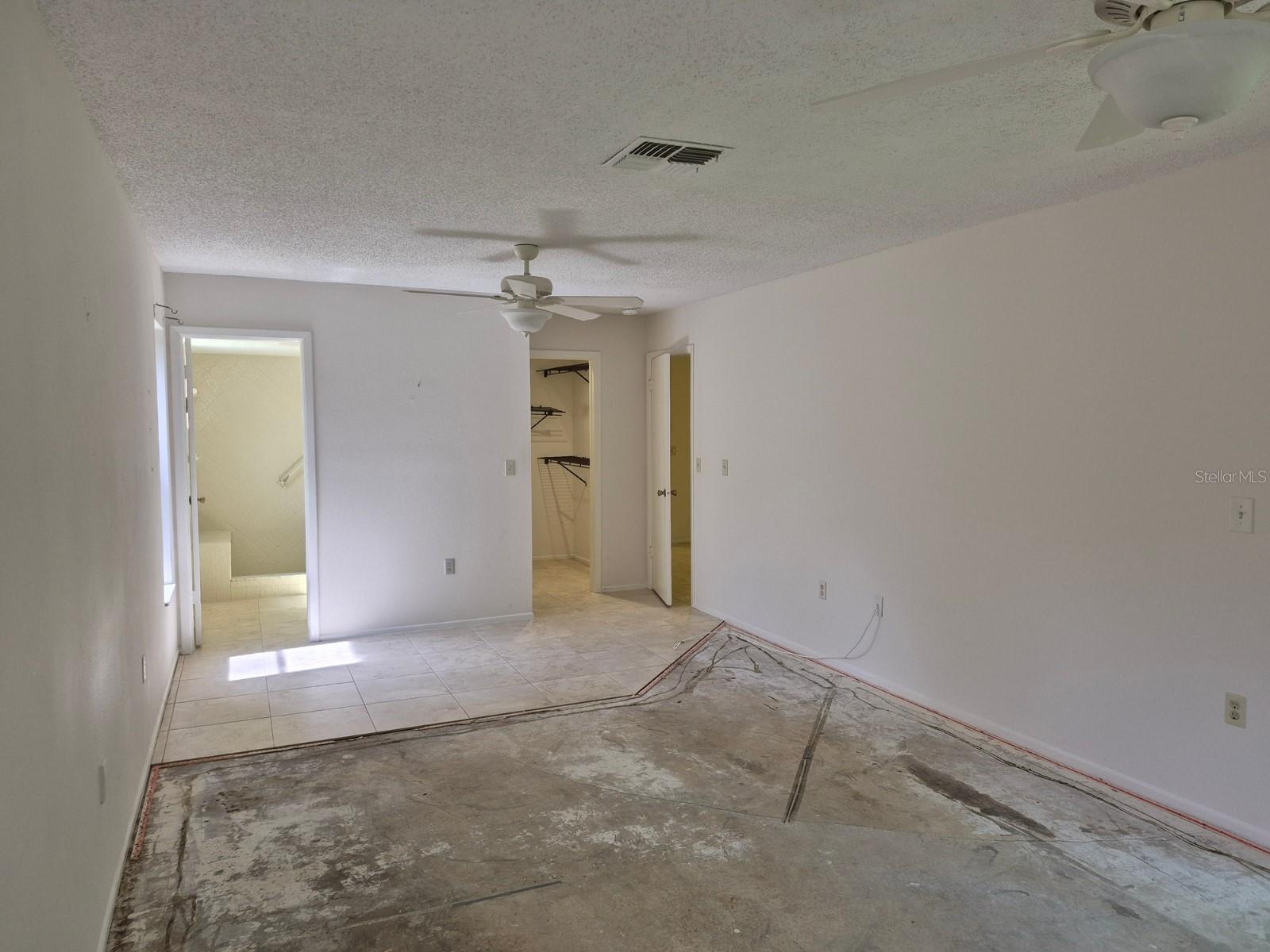 GREEN DOLPHIN PARK VILLAS CONDO - Residential