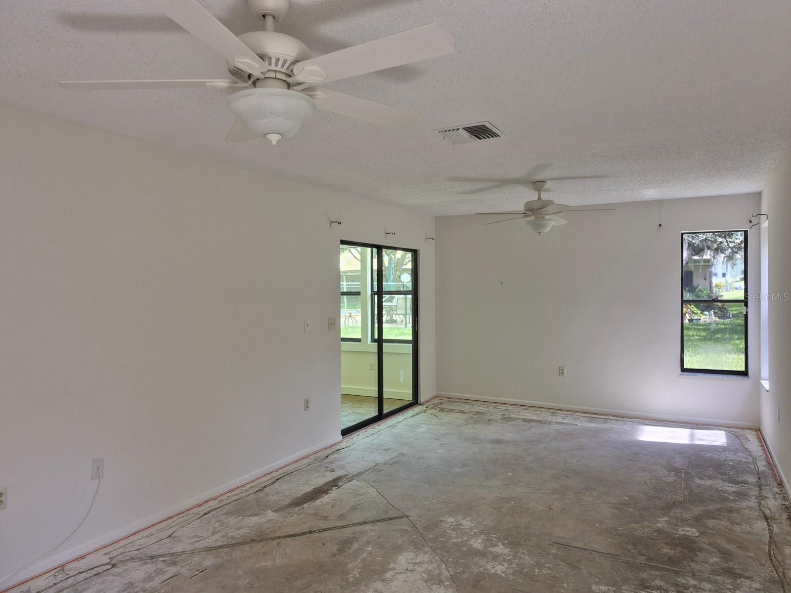 GREEN DOLPHIN PARK VILLAS CONDO - Residential