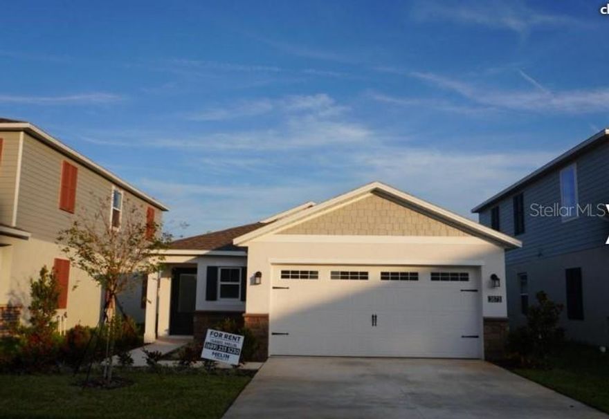 Discover style and comfort at Gum Lake Preserve!
This open-concept home features a modern kitchen equipped with granite countertops and brand-new Whirlpool stainless steel appliances. Enjoy efficiency with smart home technology and double-pane windows.
The community offers lakeside living, including boat ramp access to Gum Lake, scenic trails, and picnic areas.
Prime location: Top-rated school district and easy access to both Tampa and Orlando.

Call for your private tour!