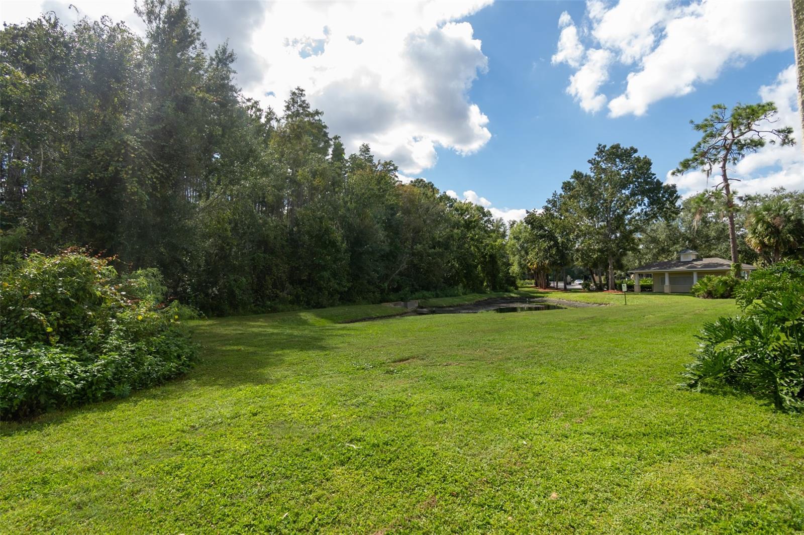 EQUESTRIAN PARC AT HIGHWOODS P - Residential