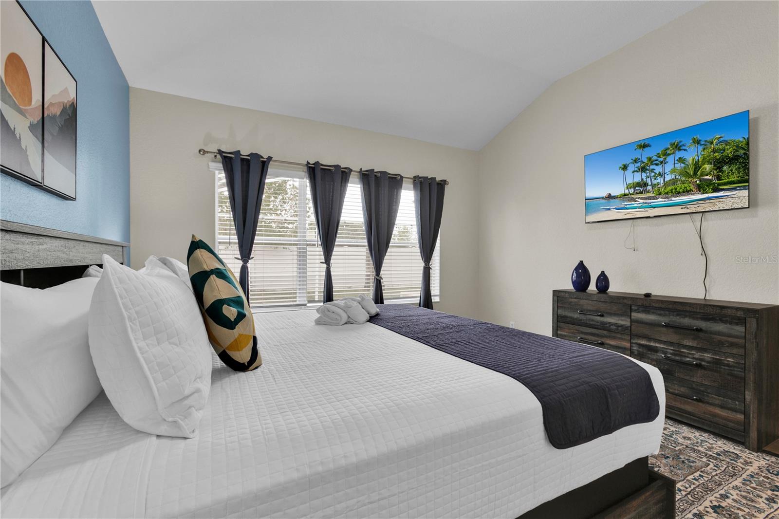 SAND HILL POINT - Residential