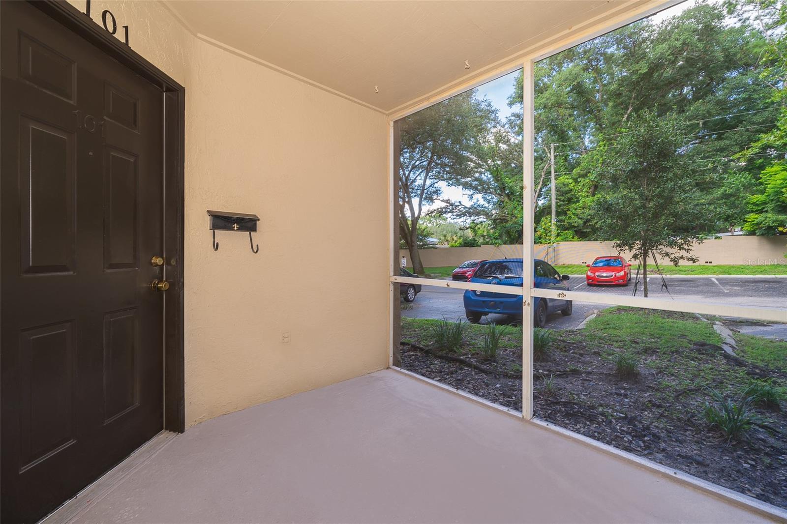 LANDING A CONDO - Residential Lease