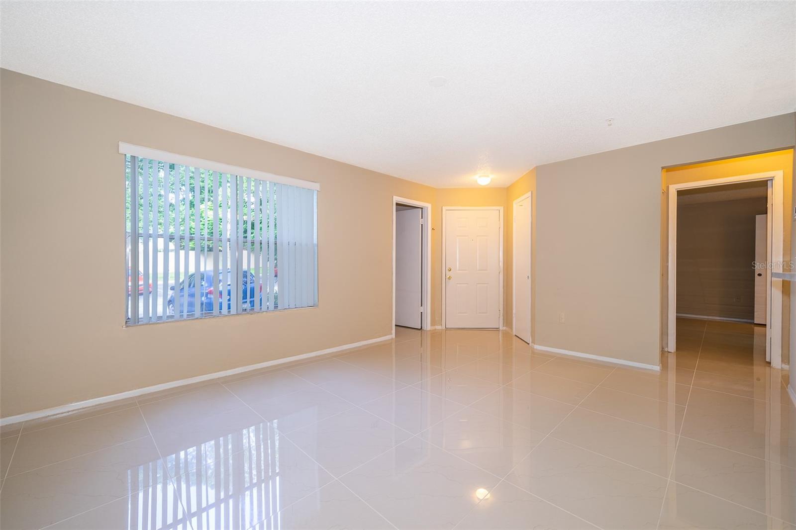 LANDING A CONDO - Residential Lease