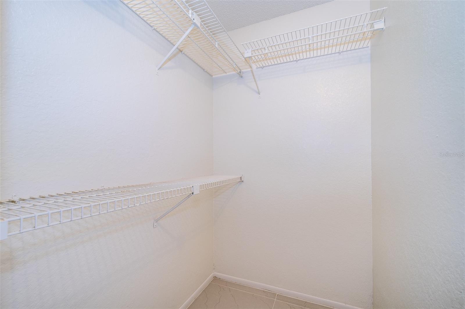 LANDING A CONDO - Residential Lease