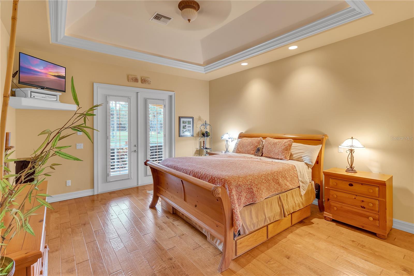 ACREAGE HEADER - Residential