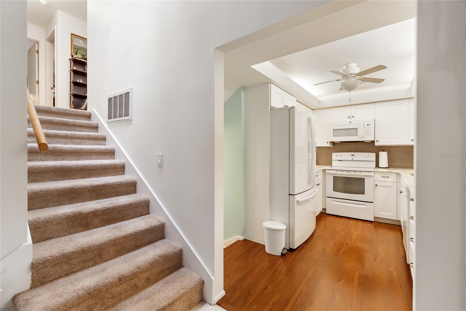 SORRENTO INLET - Residential