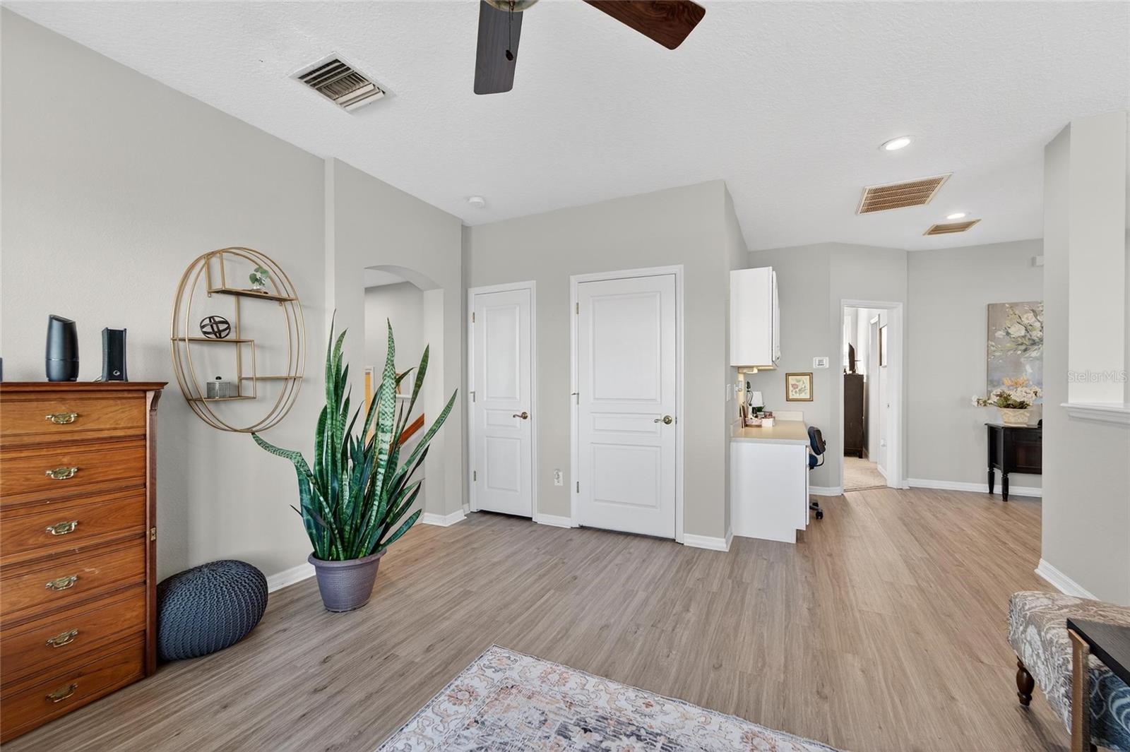 MIRABAY PH 3A-1 - Residential