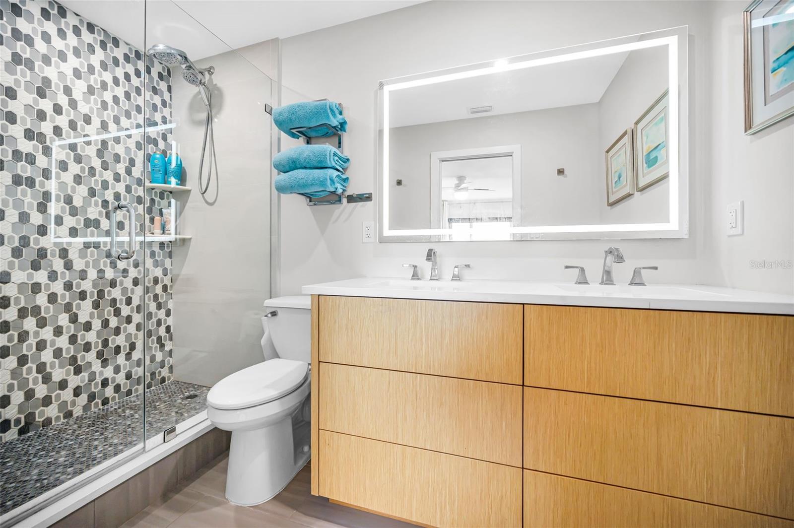 SAND KEY CONDO-BAYSIDE GARDENS III - Residential