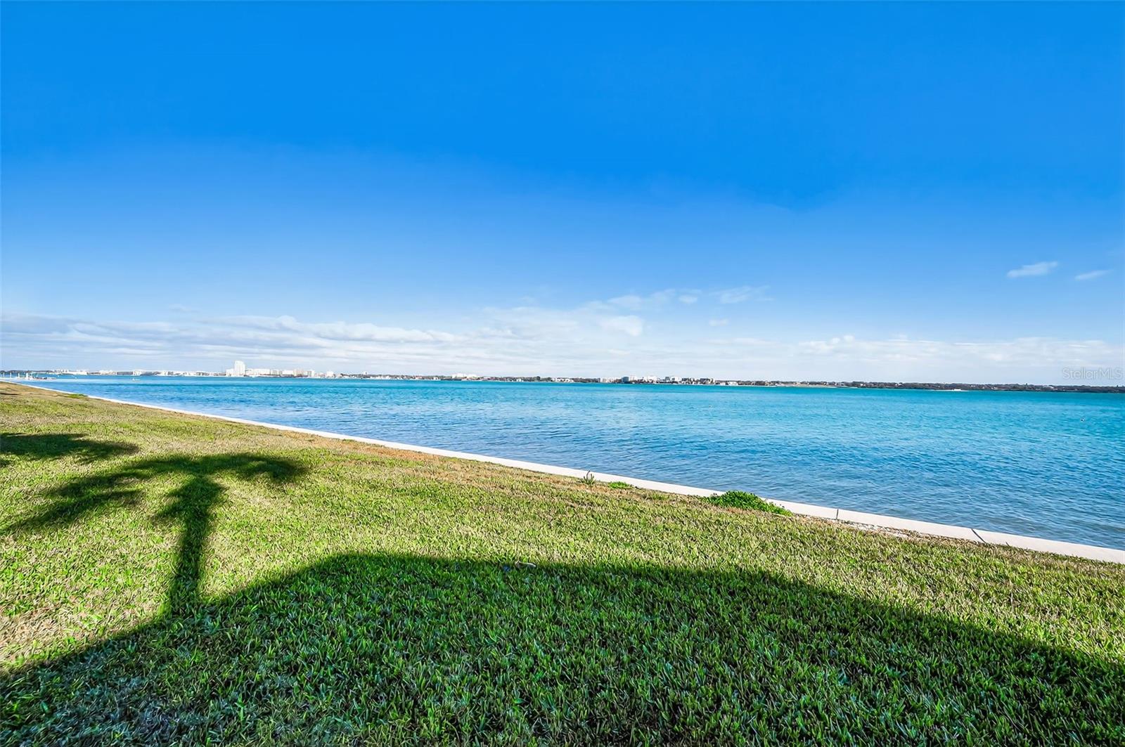 SAND KEY CONDO-BAYSIDE GARDENS III - Residential