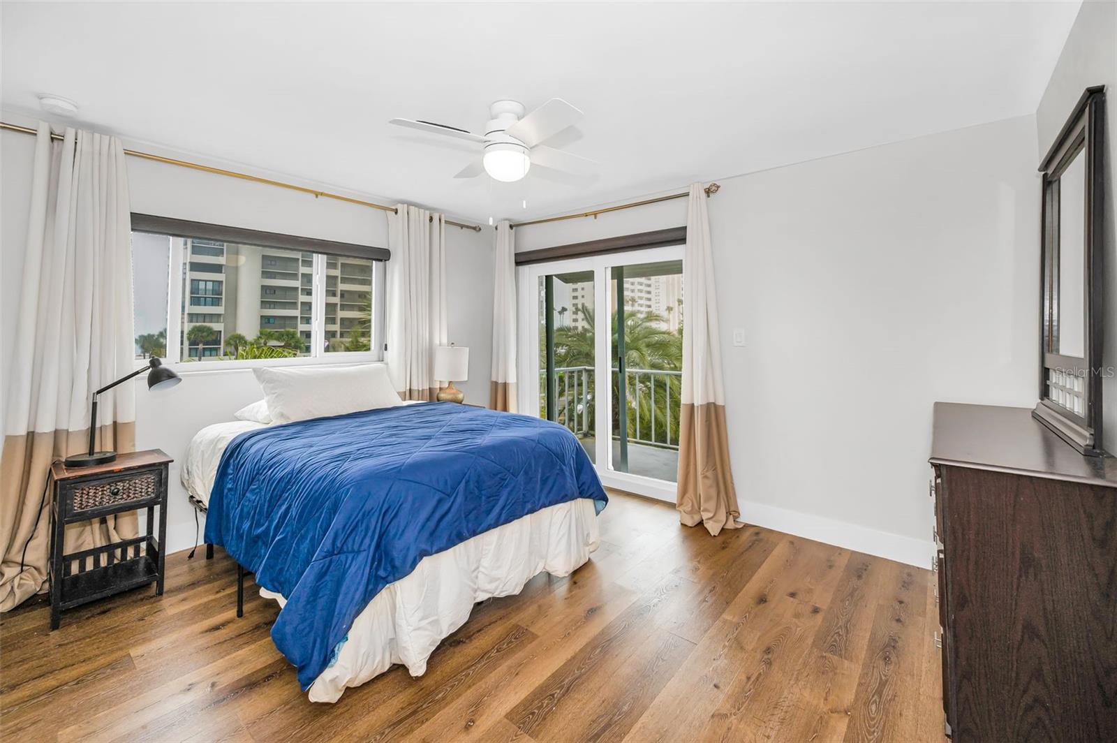 SAND KEY CONDO-BAYSIDE GARDENS III - Residential