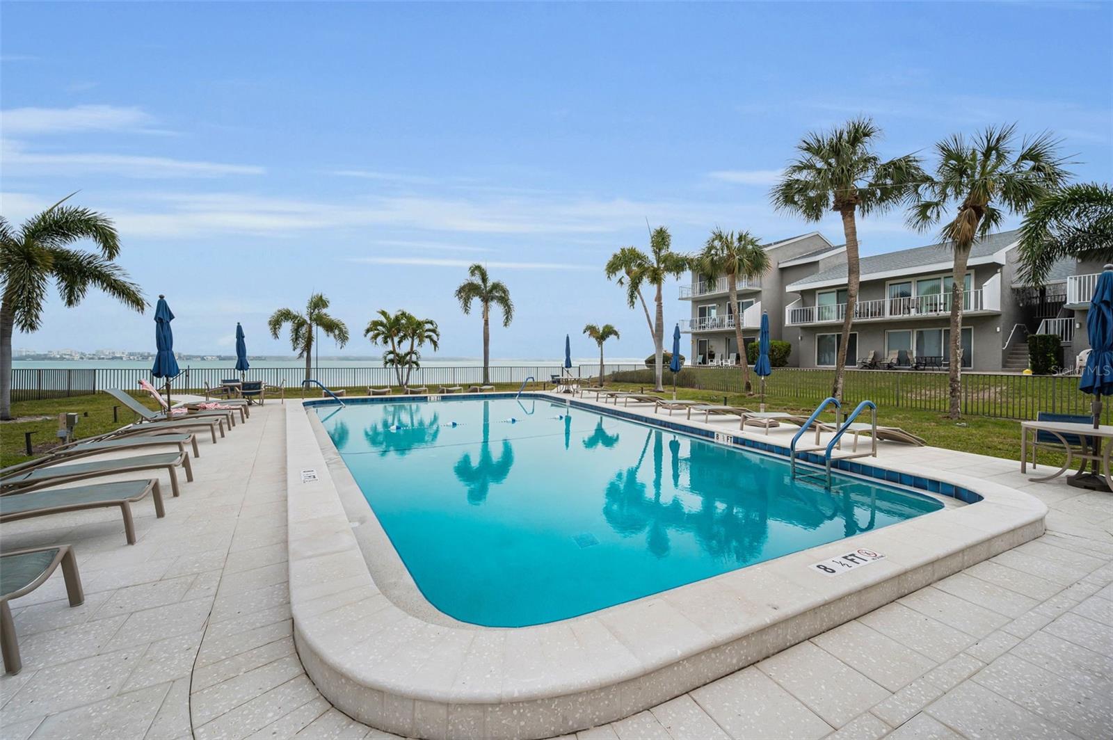 SAND KEY CONDO-BAYSIDE GARDENS III - Residential