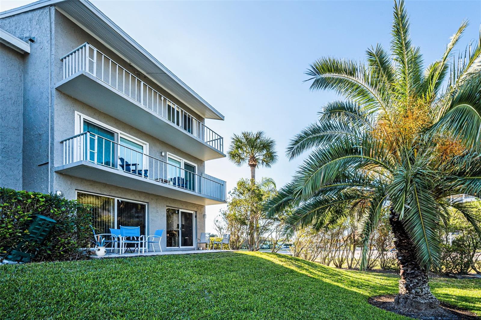 SAND KEY CONDO-BAYSIDE GARDENS III - Residential