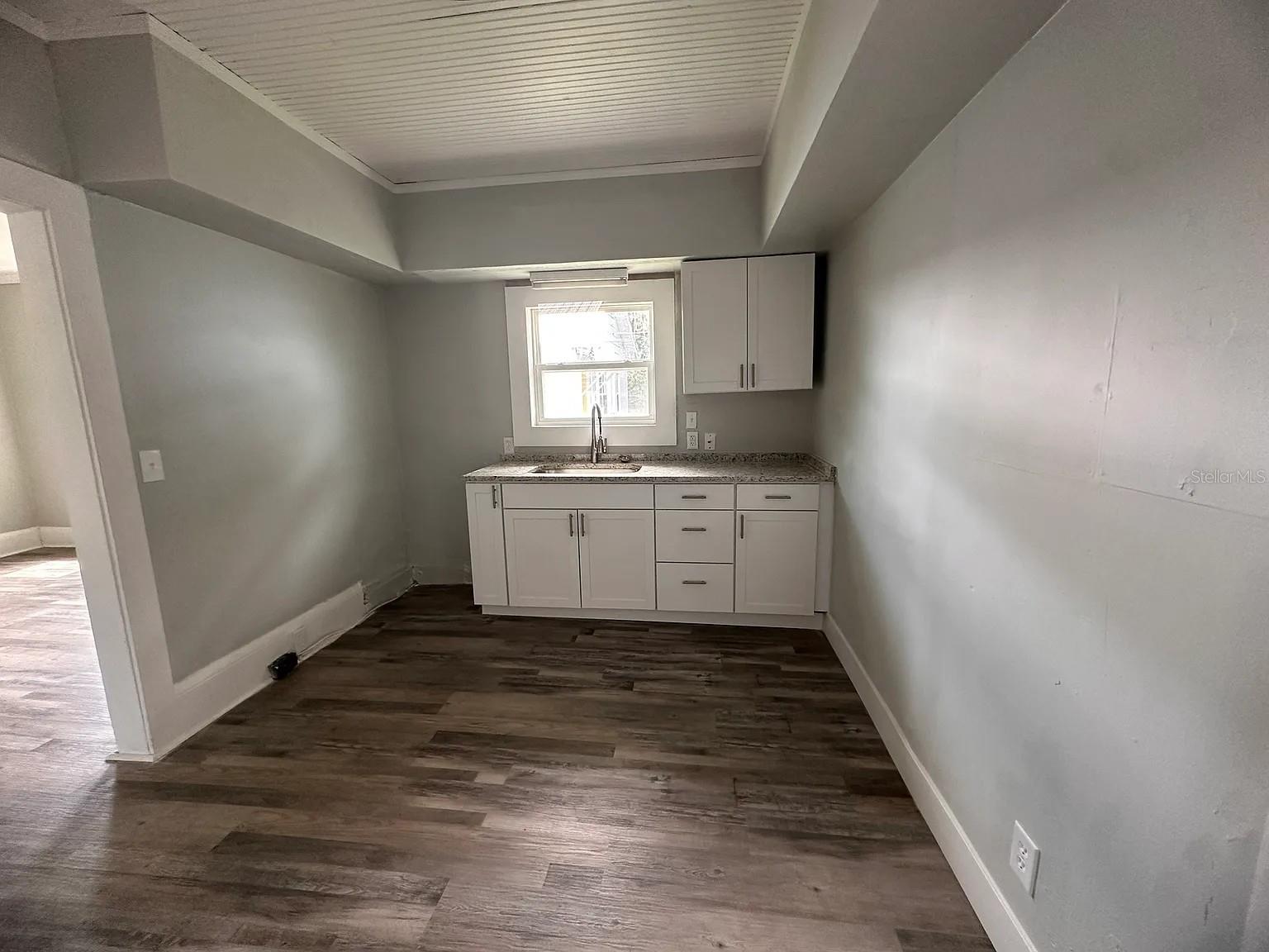 SOUTH COLLEGE ADD REV - Residential Lease