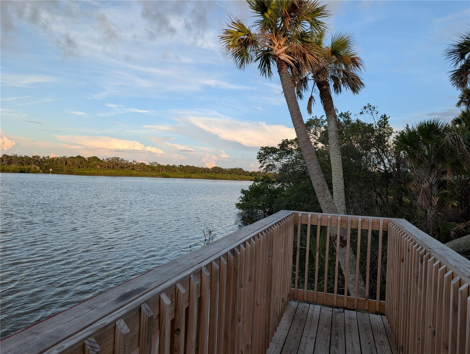 RIVERFRONT ESTS SOUTH - Residential