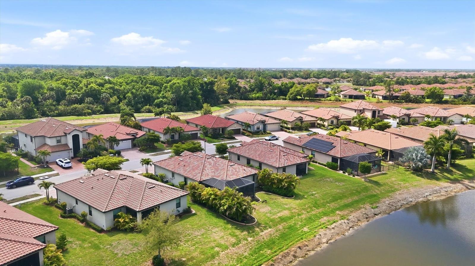 GRAN PARADISO PH 1 - Residential