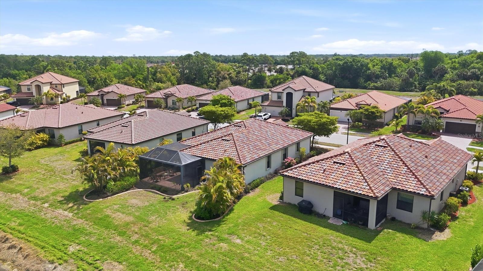 GRAN PARADISO PH 1 - Residential