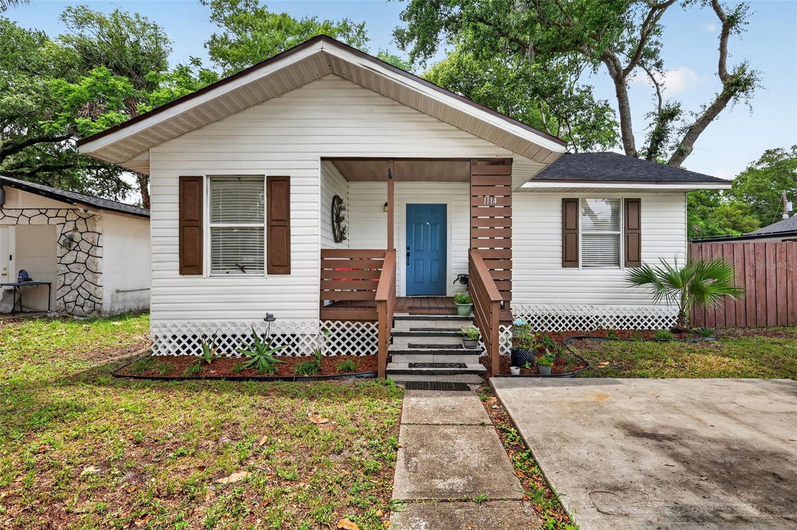 HOLDEN REAL ESTATE COMPANYS ADD - Residential