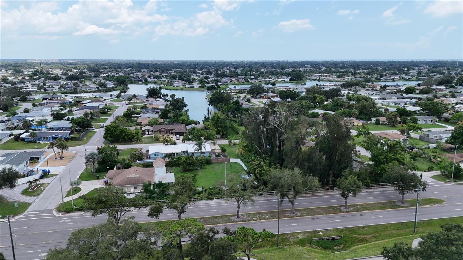 VENICE GARDENS - Residential