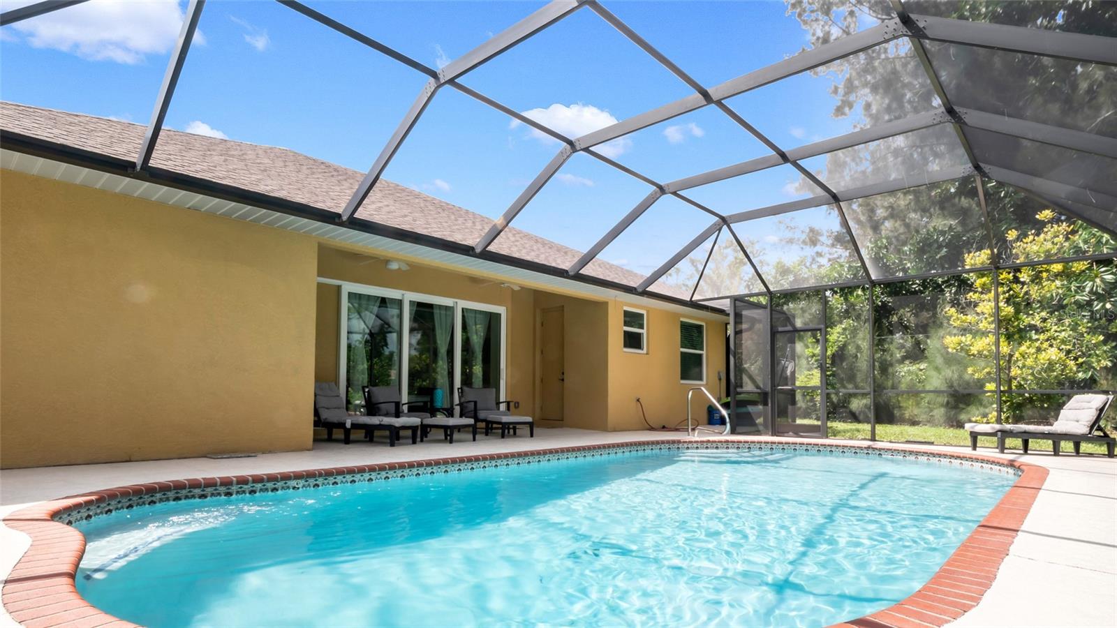 VENICE GARDENS - Residential