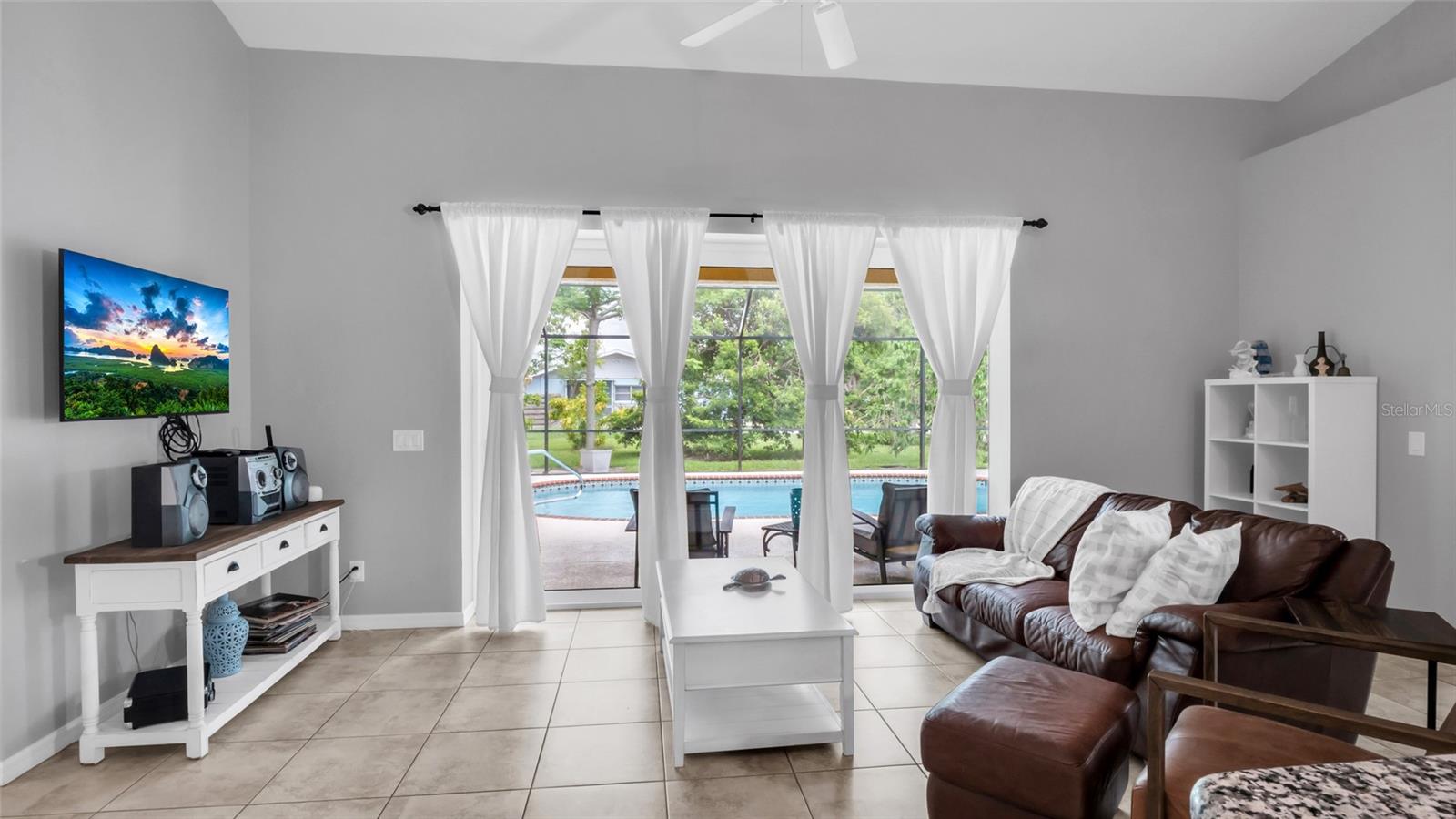 VENICE GARDENS - Residential