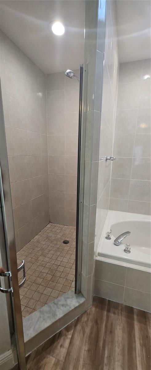 LAKE HIGHLAND HEIGHTS - Residential Lease