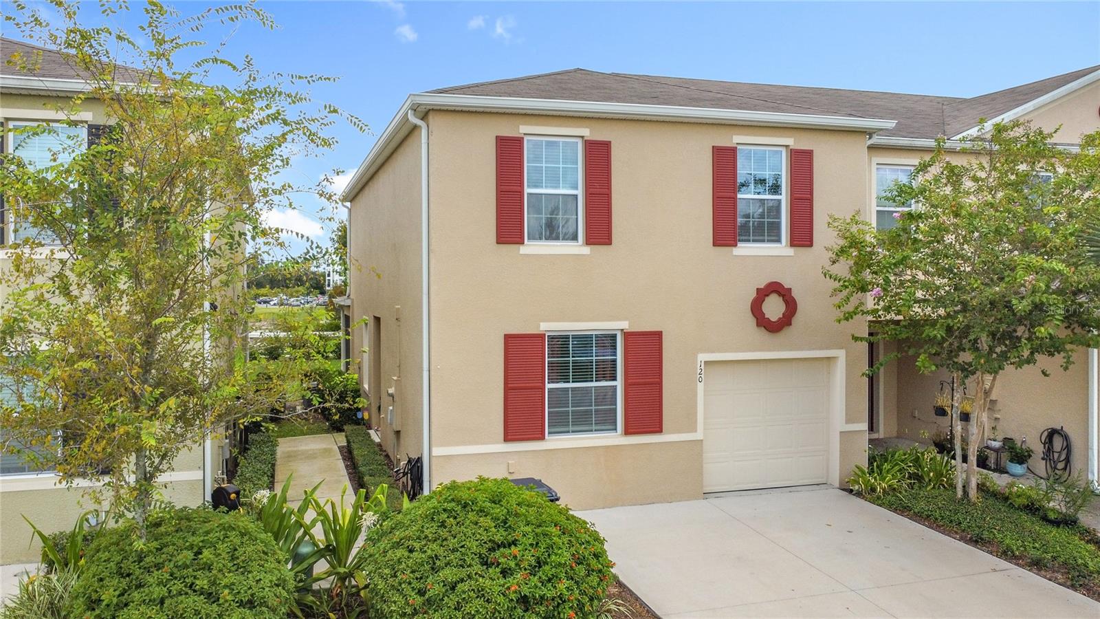 120 ARBOR LAKES DRIVE