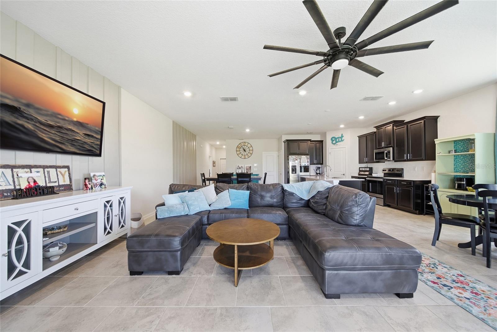 WATERSIDE AT ESTATES - Residential