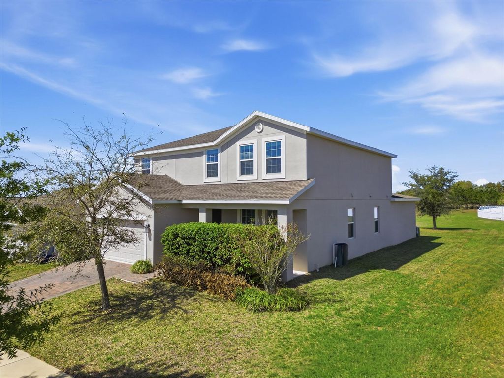 Photo of 13 White Horse Way, Groveland, FL 34736 (MLS # TB8485597)