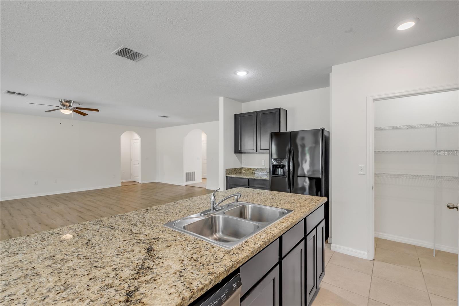 LAKE DIAMOND - Residential
