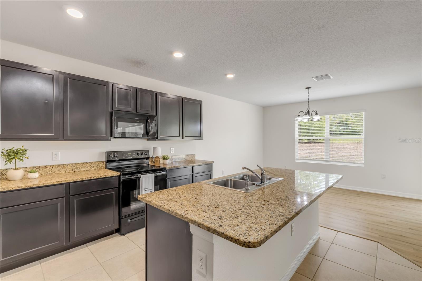 LAKE DIAMOND - Residential