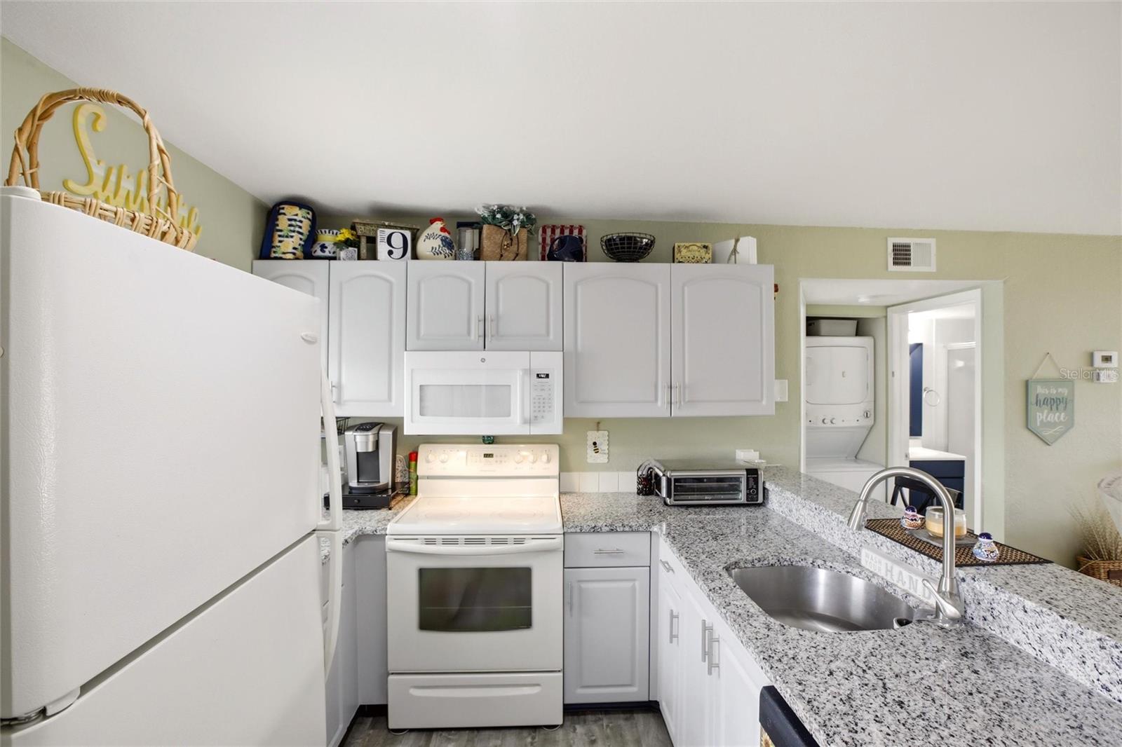 DEEP CREEK GARDENS PH 06 - Residential