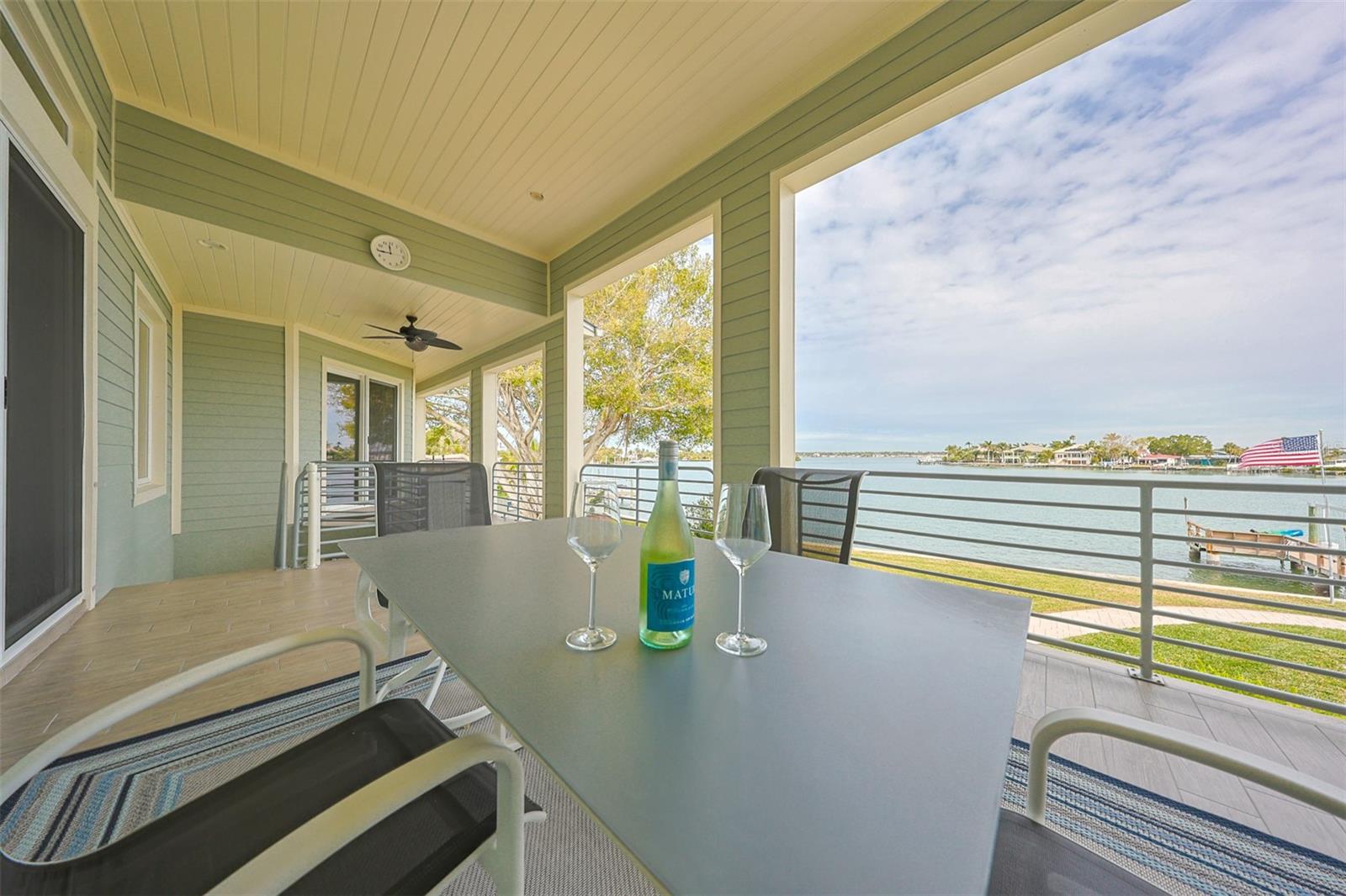 LONE PALM BEACH 1ST ADD - Residential