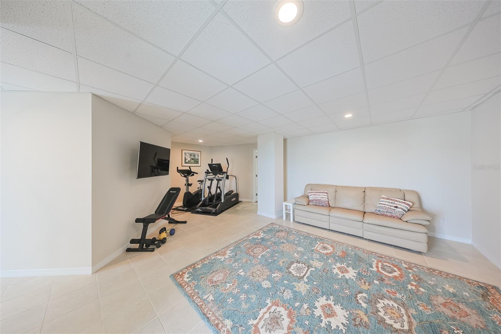 LONE PALM BEACH 1ST ADD - Residential