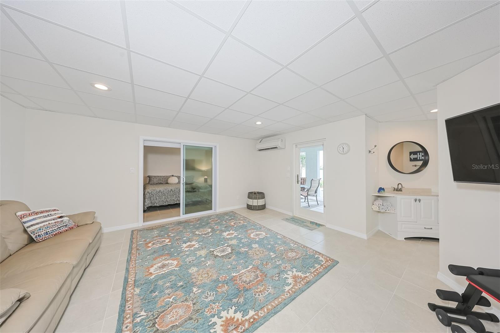 LONE PALM BEACH 1ST ADD - Residential